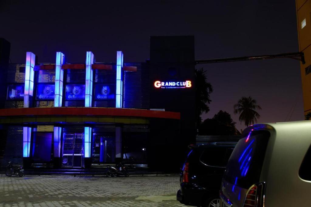 Grand Hotel Jambi Eksteriør bilde