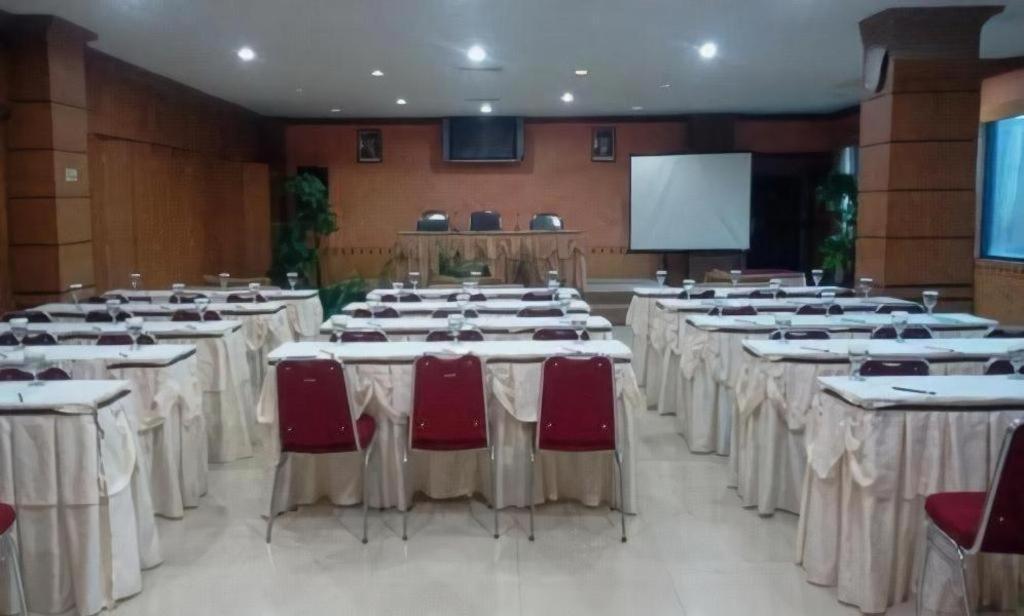 Grand Hotel Jambi Eksteriør bilde