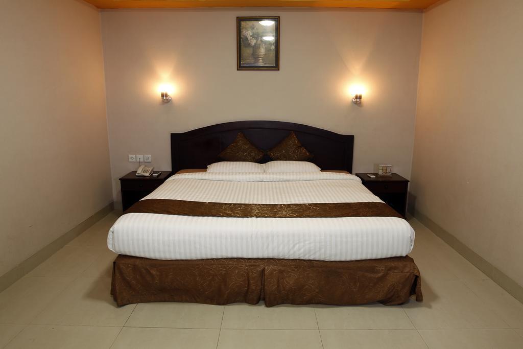 Grand Hotel Jambi Eksteriør bilde