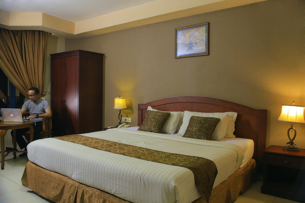 Grand Hotel Jambi Eksteriør bilde