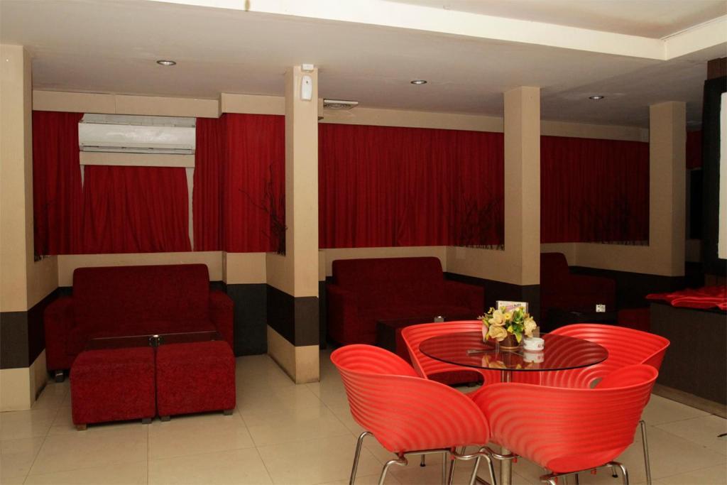 Grand Hotel Jambi Eksteriør bilde